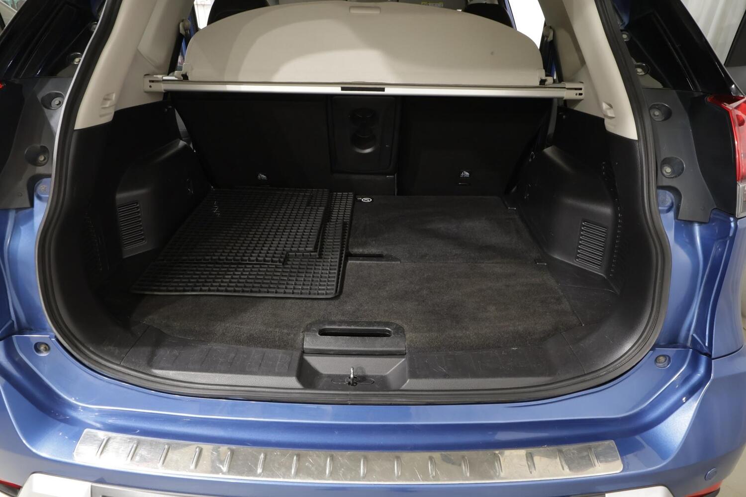 Nissan X-Trail vaihtoauto