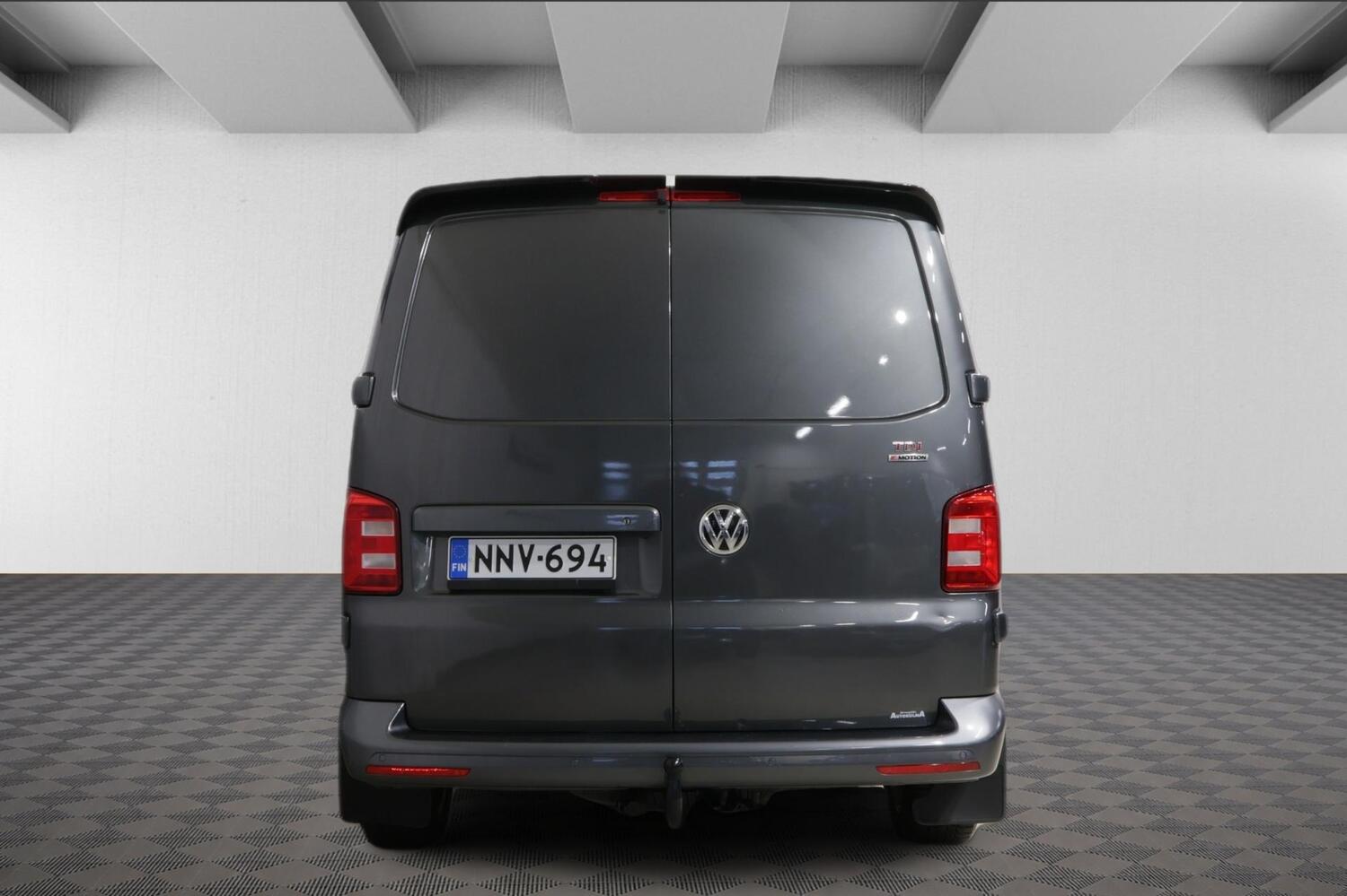 Volkswagen Transporter vaihtoauto