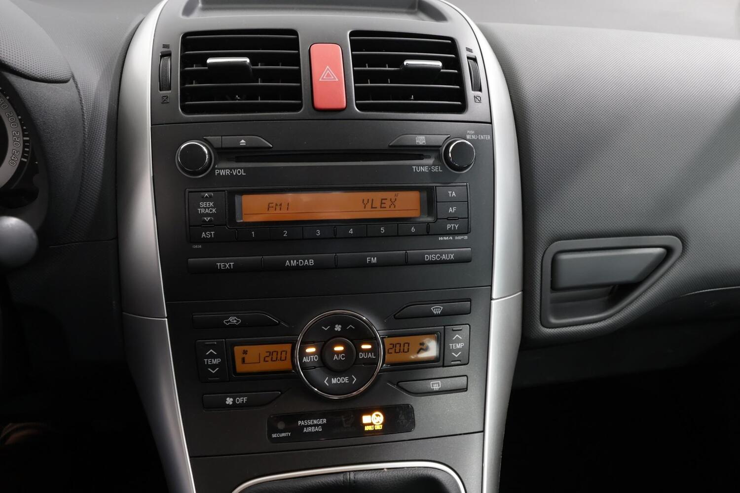 Toyota Auris vaihtoauto
