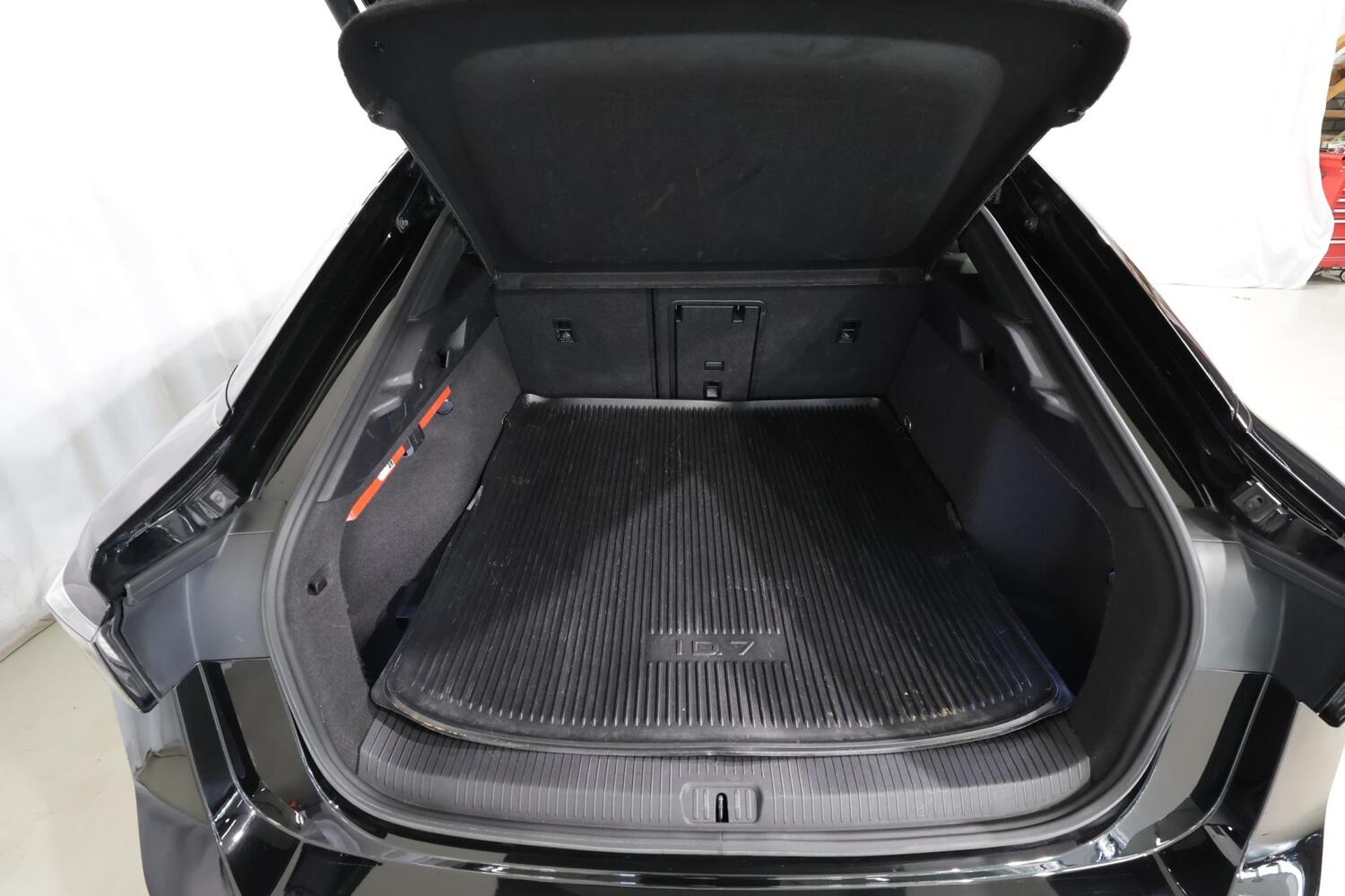 Volkswagen ID.7 vaihtoauto