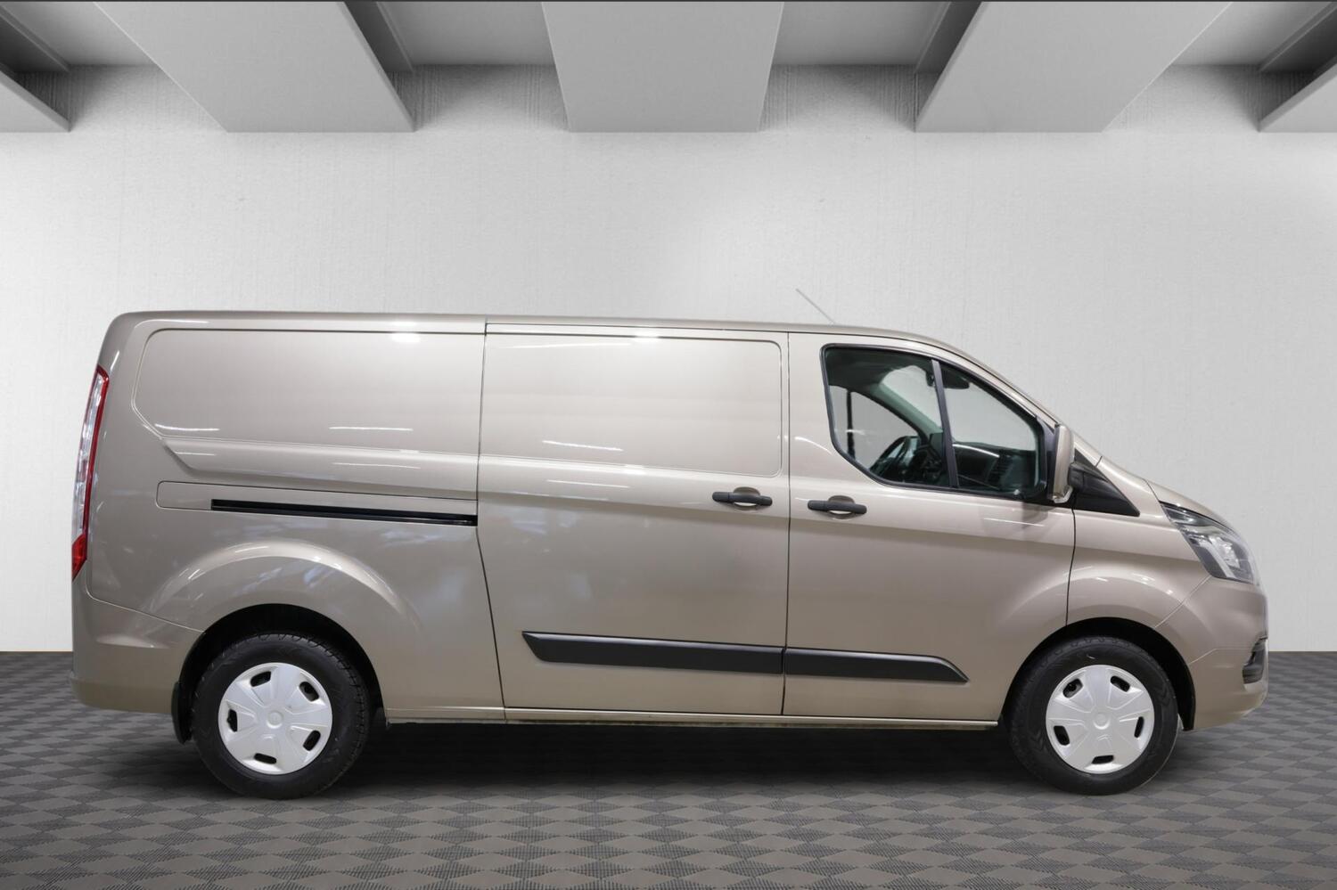 Ford Transit Custom vaihtoauto