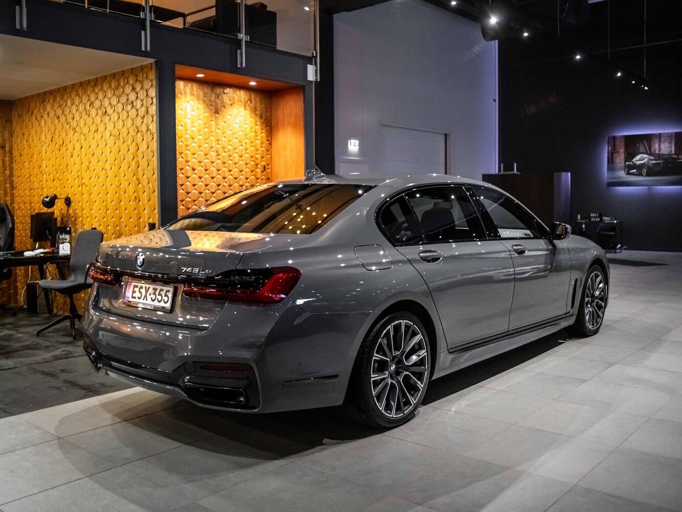 BMW 745 vaihtoauto