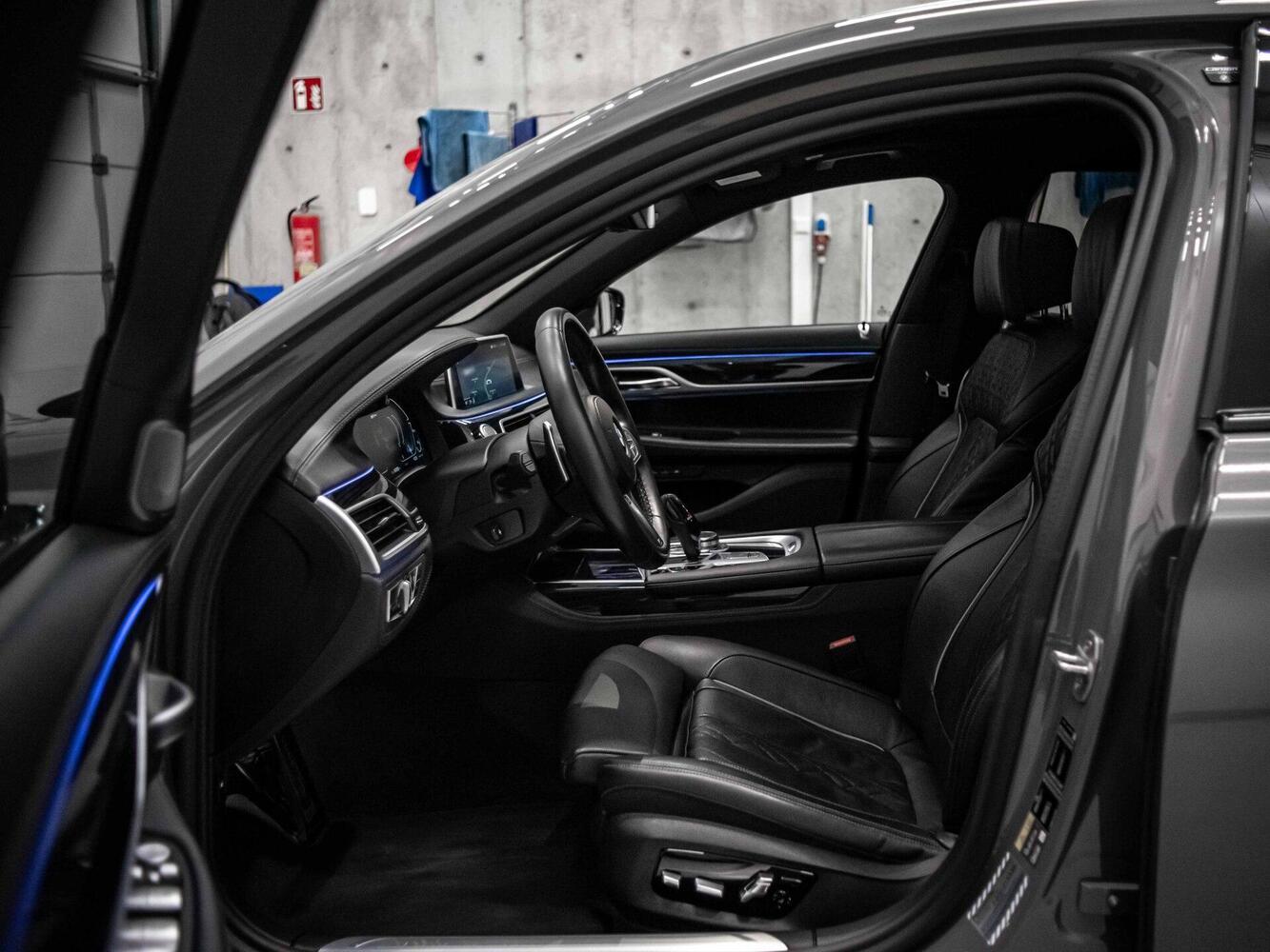 BMW 745 vaihtoauto