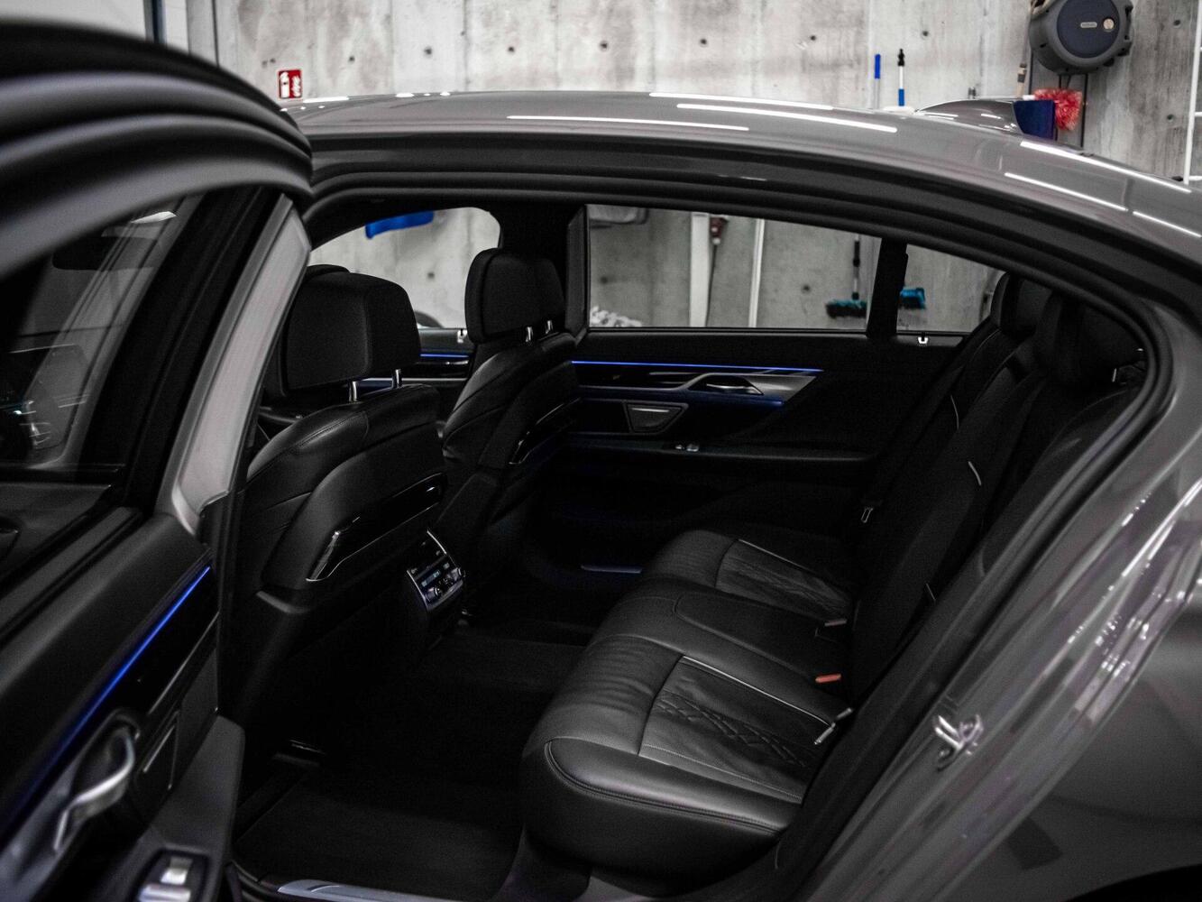 BMW 745 vaihtoauto