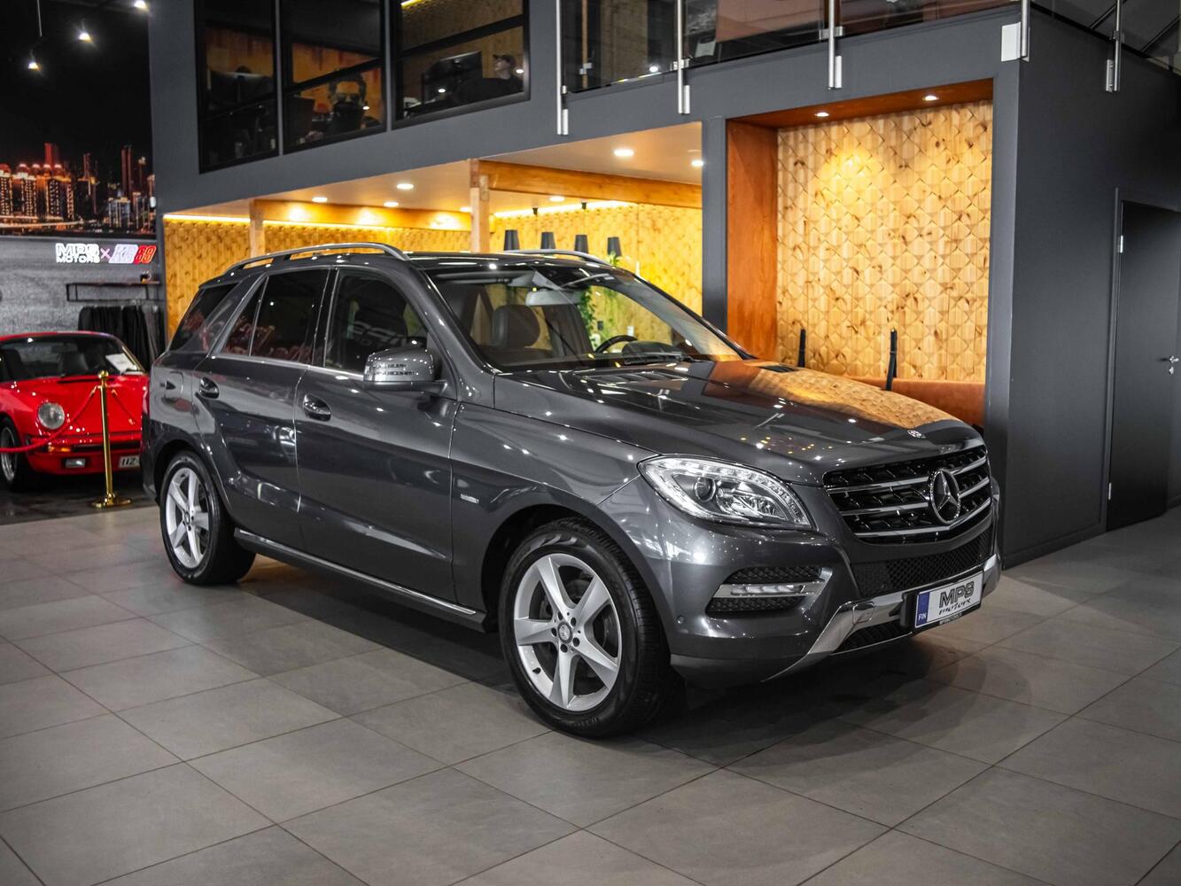 Mercedes-Benz ML vaihtoauto