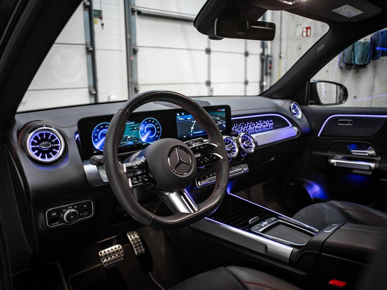 Mercedes-Benz EQB vaihtoauto