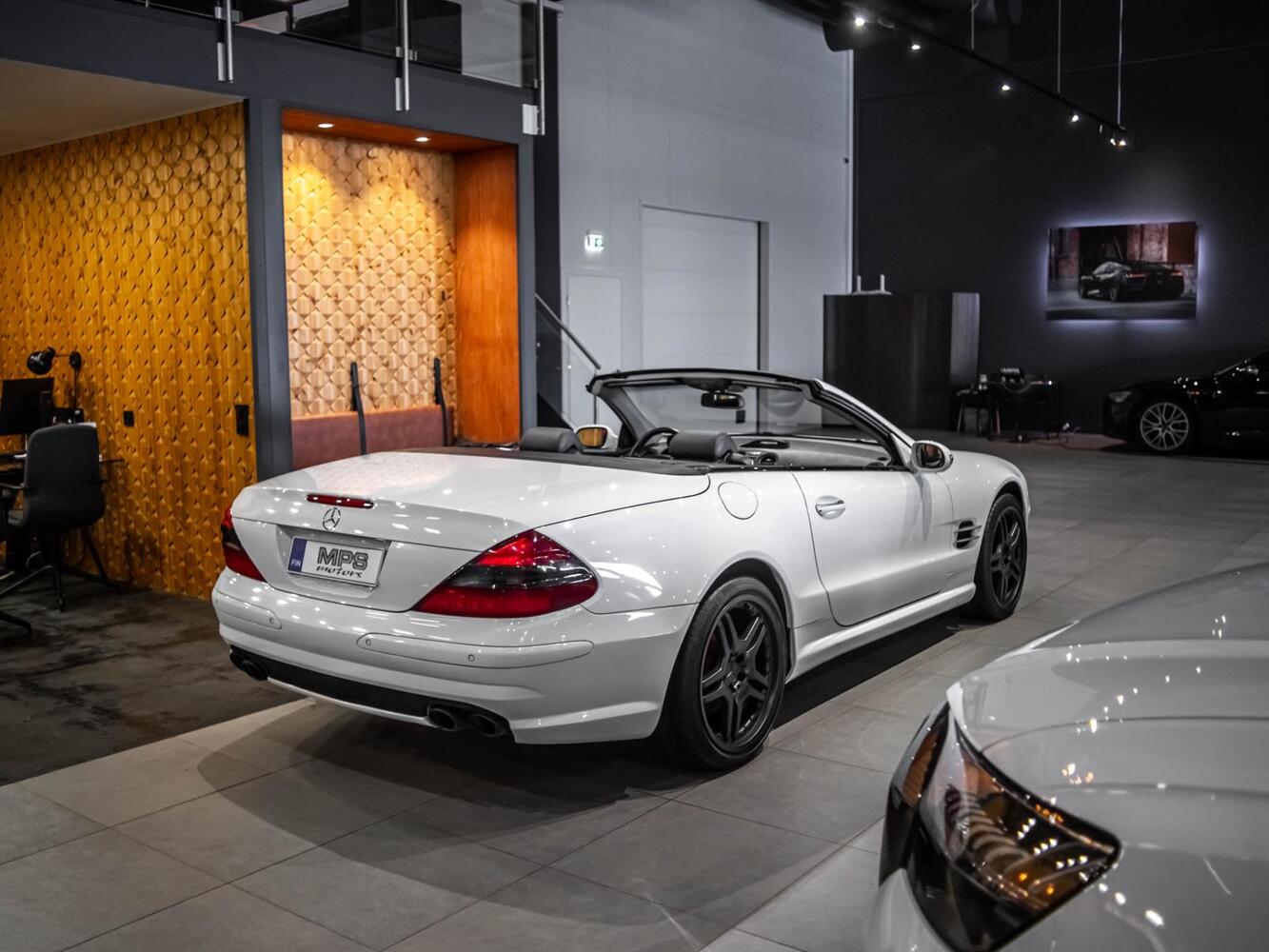 Mercedes-Benz SL vaihtoauto