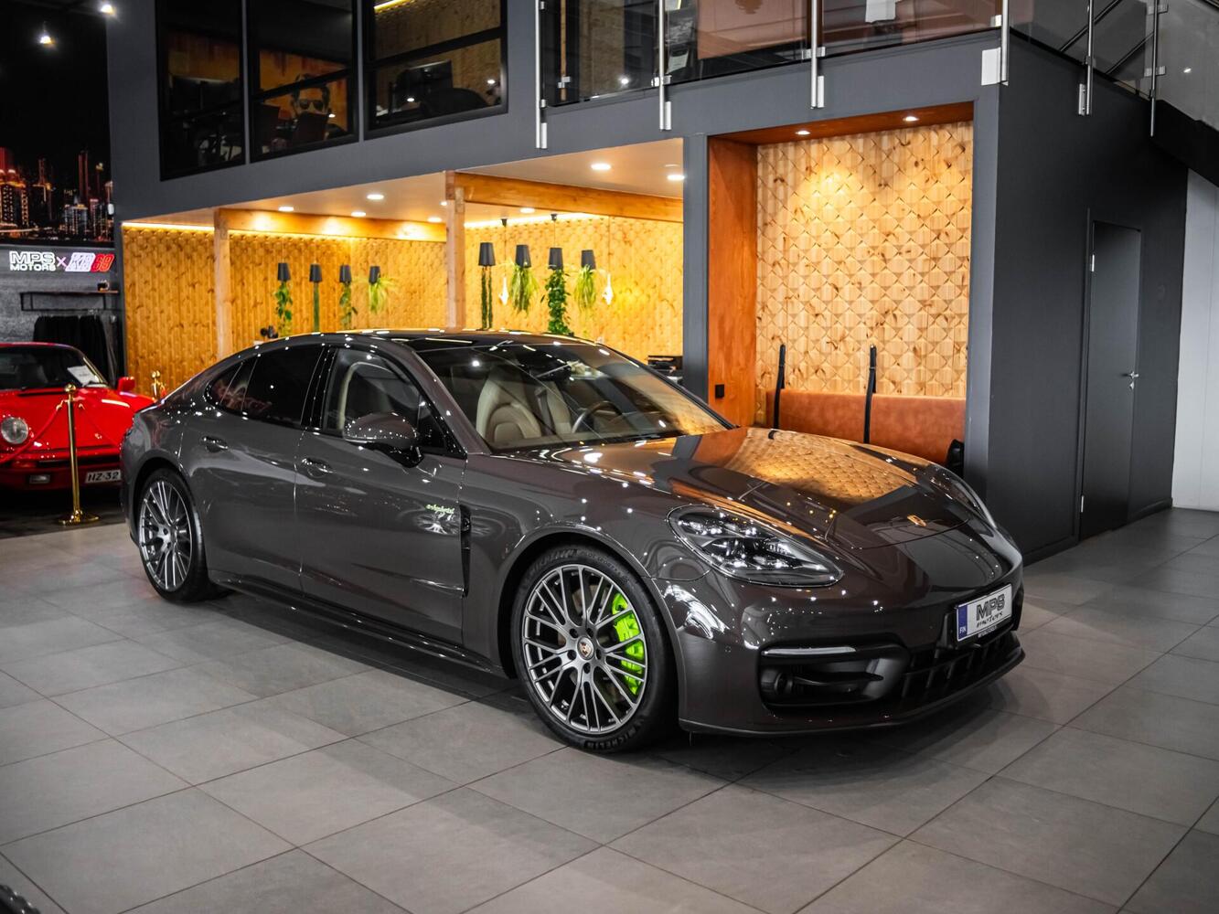 Porsche Panamera vaihtoauto