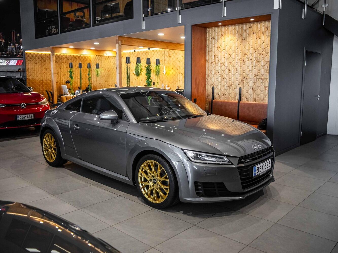 Audi TT vaihtoauto