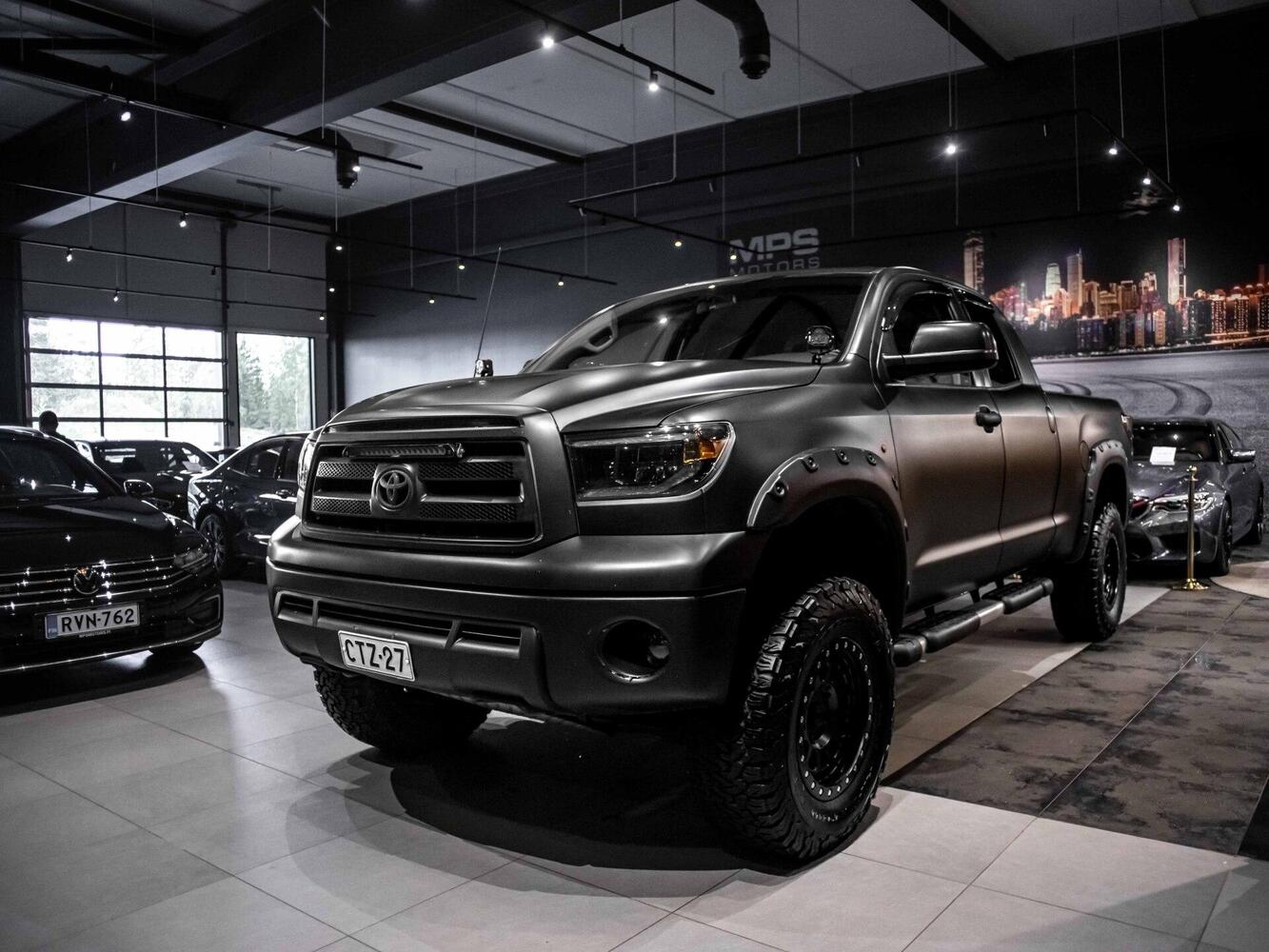 Toyota Tundra vaihtoauto