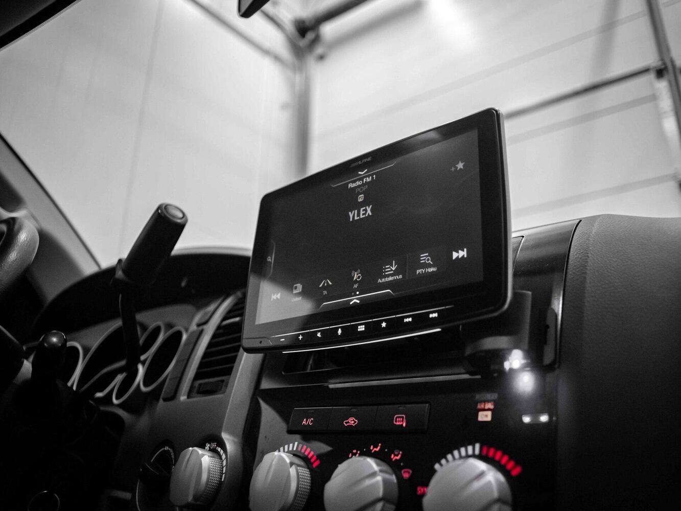 Toyota Tundra vaihtoauto