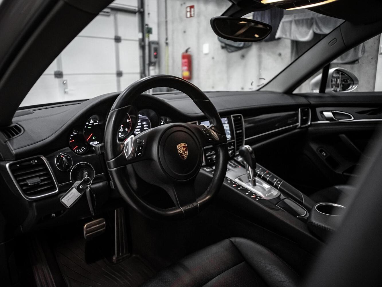 Porsche Panamera vaihtoauto