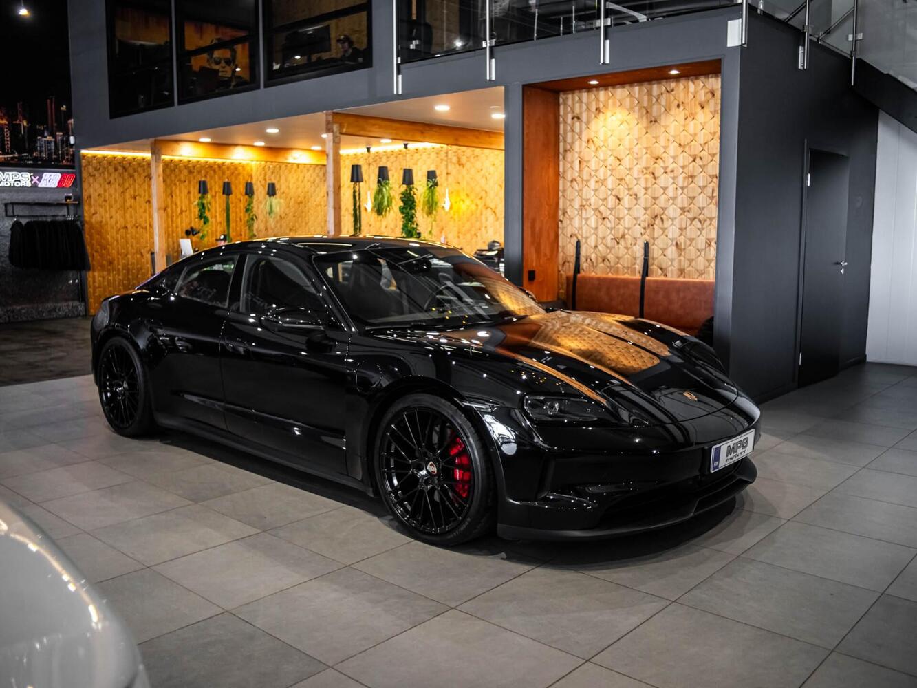 Porsche Taycan vaihtoauto