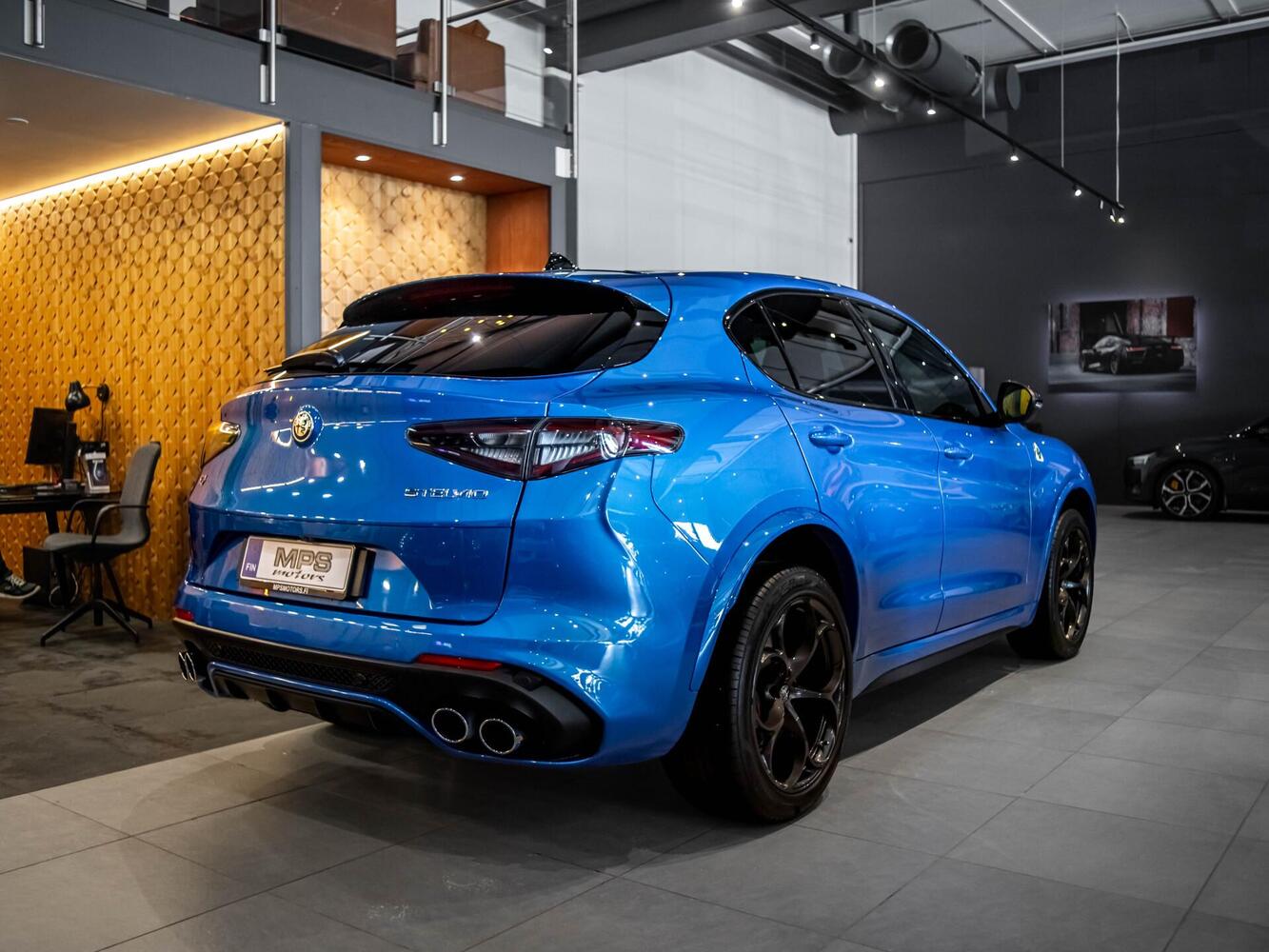 Alfa Romeo Stelvio vaihtoauto