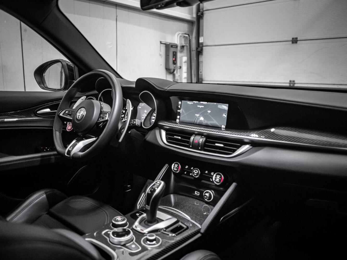 Alfa Romeo Stelvio vaihtoauto