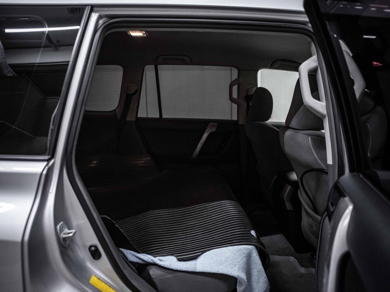 Toyota Land Cruiser vaihtoauto