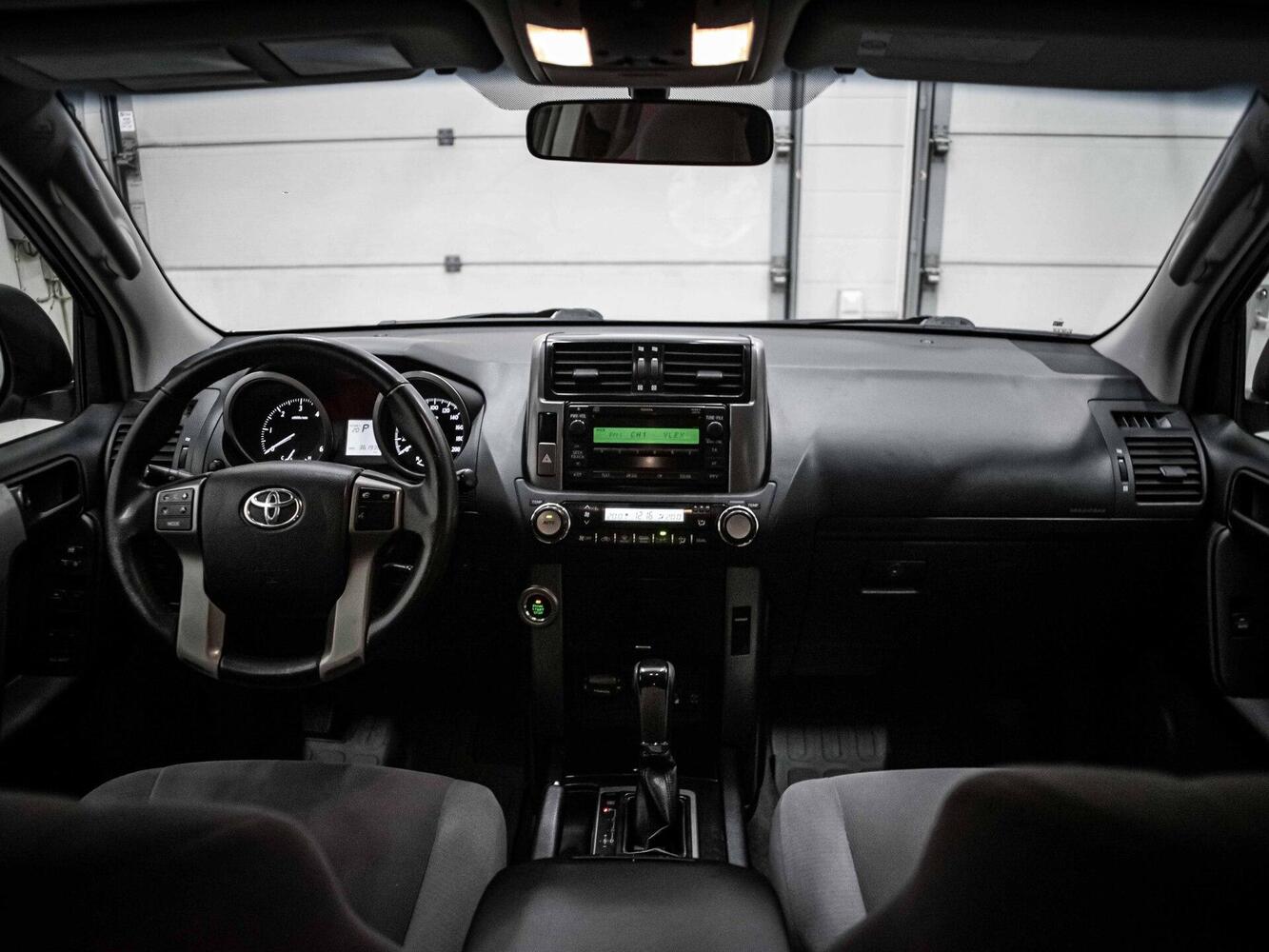 Toyota Land Cruiser vaihtoauto