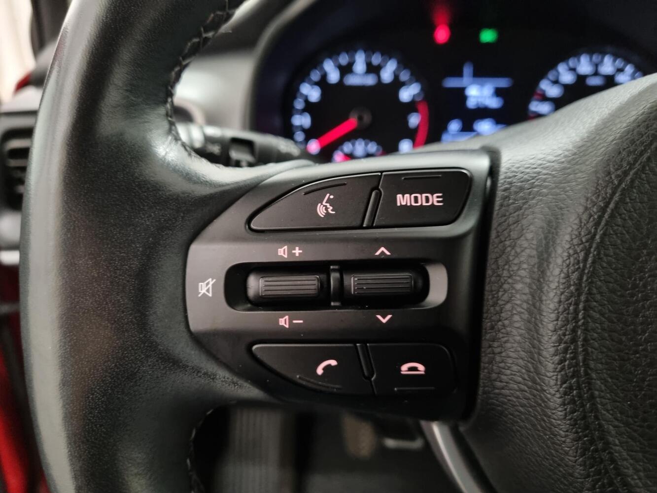 Kia Stonic vaihtoauto