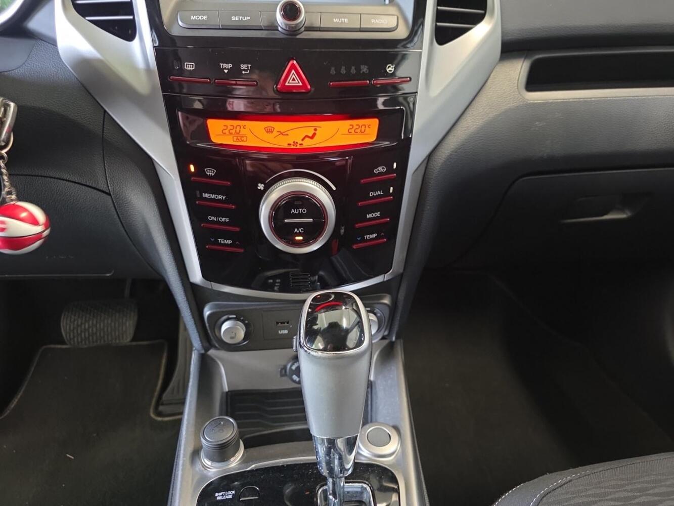 SsangYong Tivoli vaihtoauto