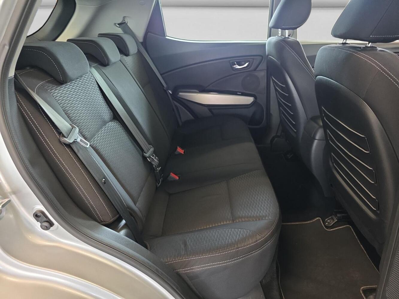 SsangYong Tivoli vaihtoauto