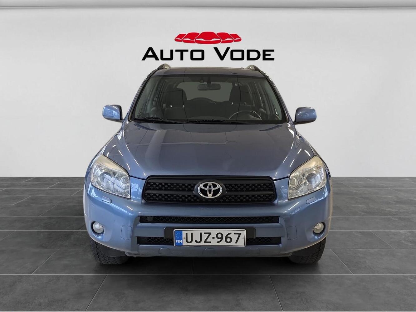 Toyota RAV4 vaihtoauto