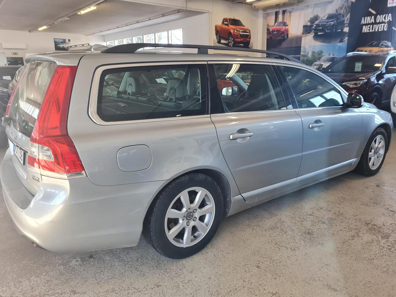 Volvo V70 vaihtoauto