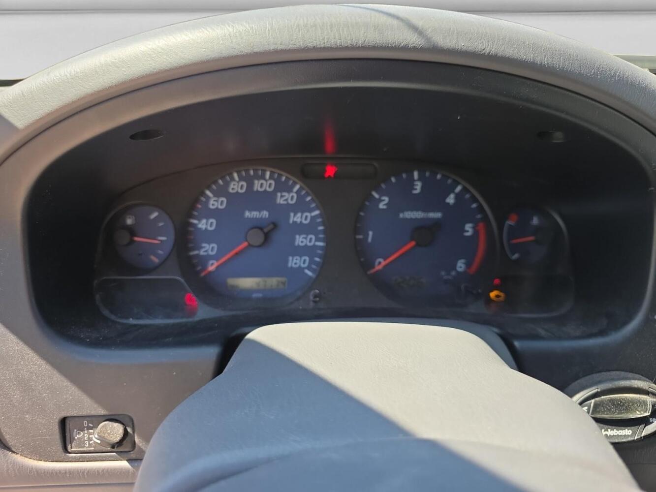 Nissan King Cab vaihtoauto