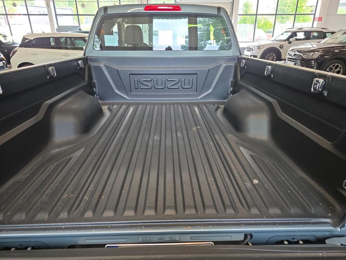 Isuzu D-Max vaihtoauto