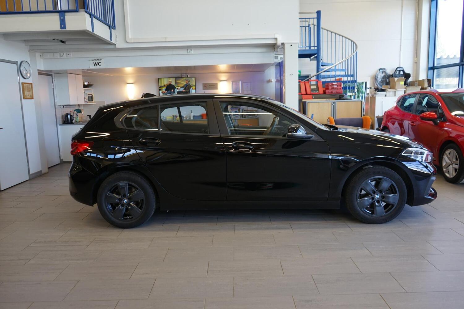 BMW 118 vaihtoauto
