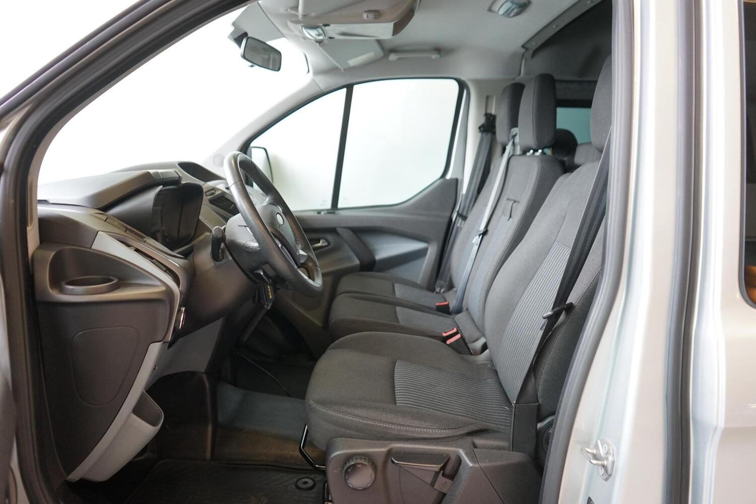 Ford Transit Custom vaihtoauto