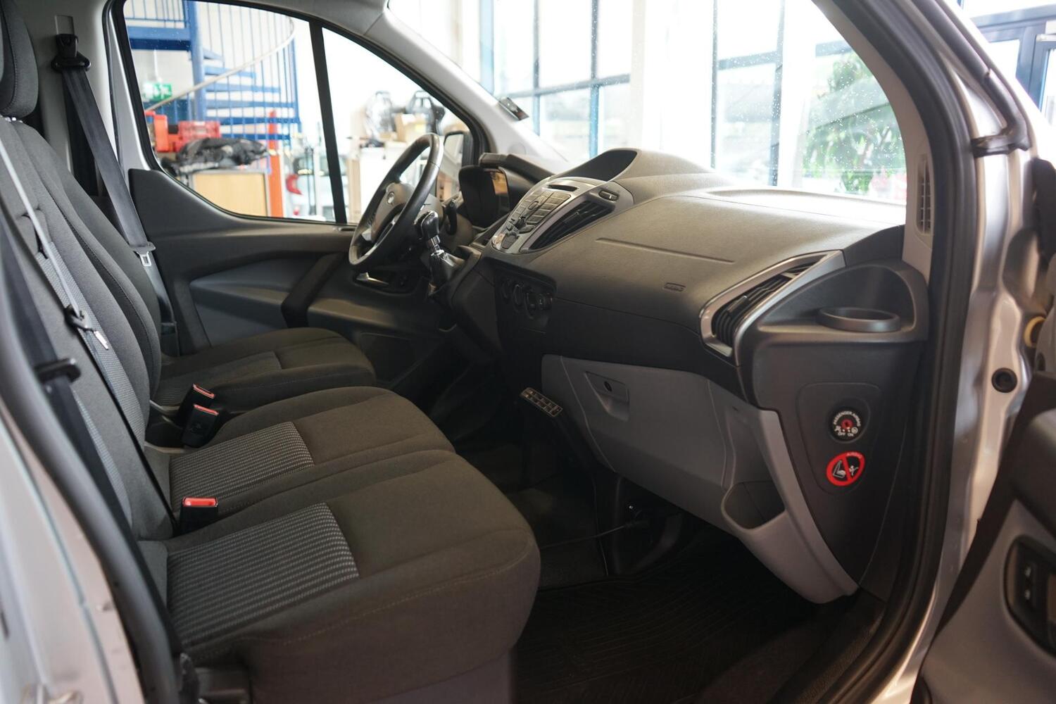 Ford Transit Custom vaihtoauto
