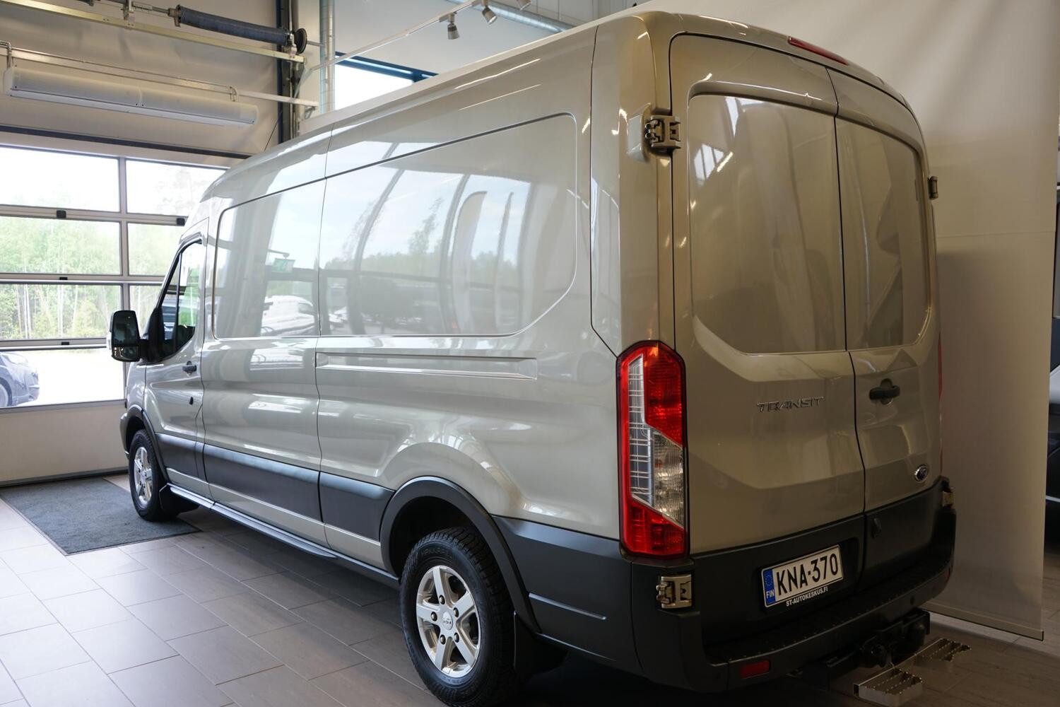 Ford Transit vaihtoauto