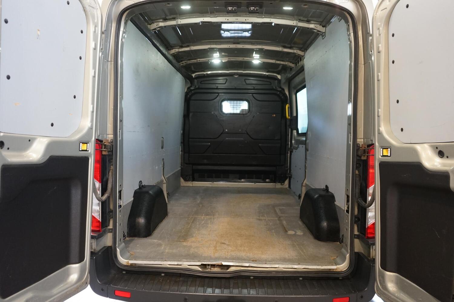 Ford Transit vaihtoauto