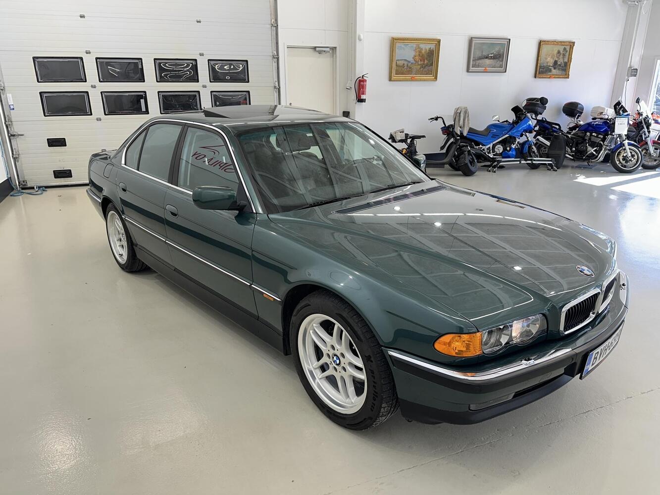 BMW 735 vaihtoauto
