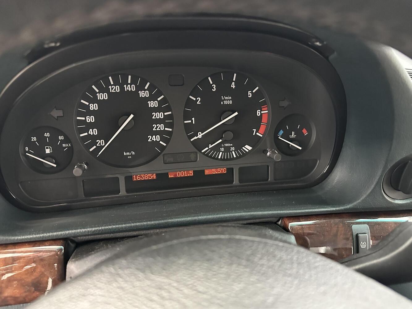 BMW 735 vaihtoauto