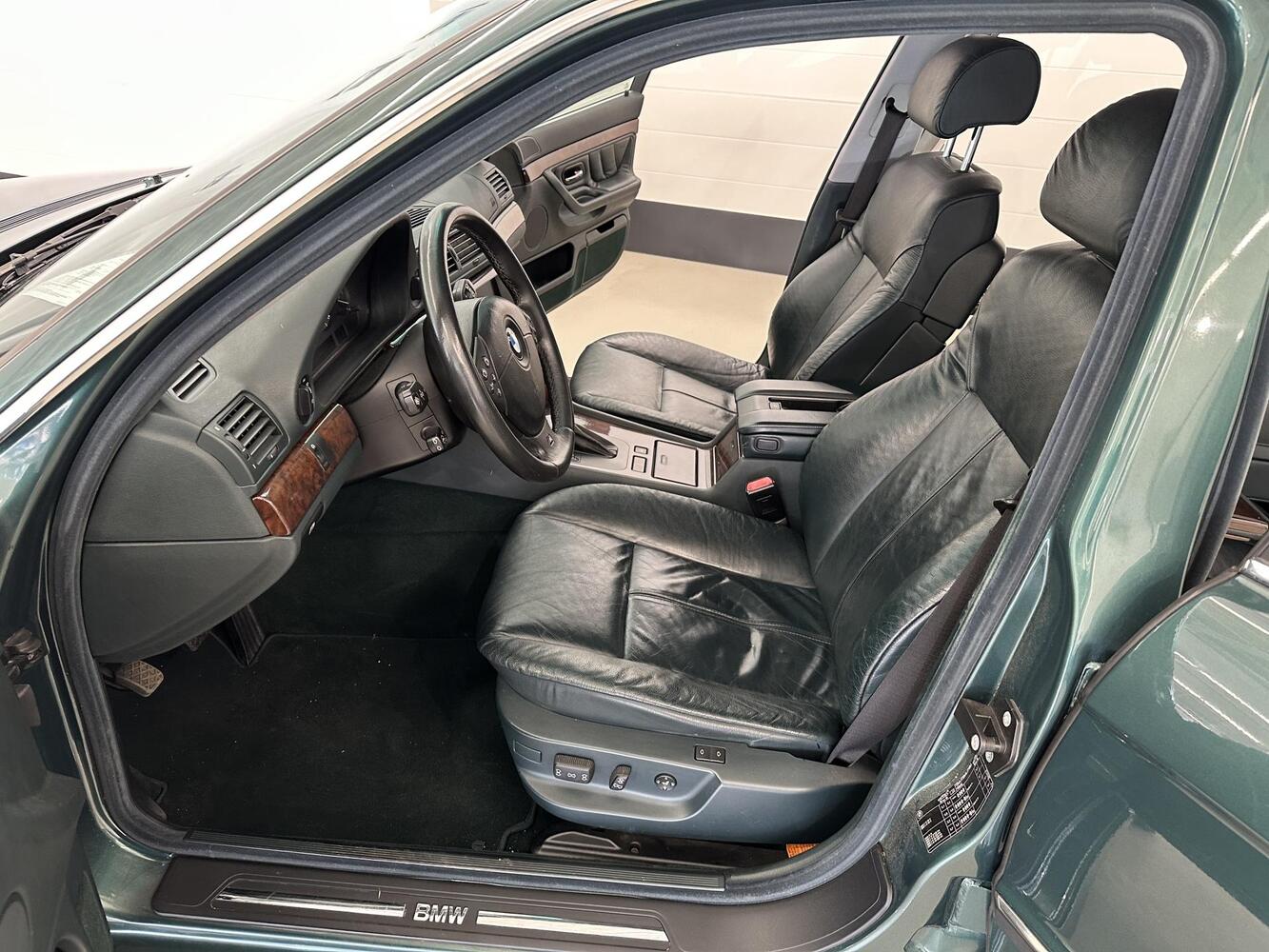 BMW 735 vaihtoauto