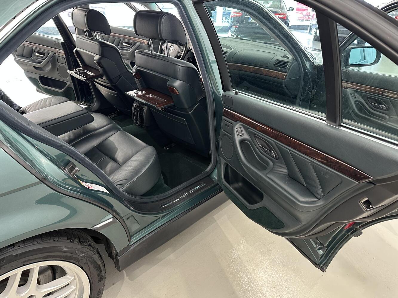BMW 735 vaihtoauto
