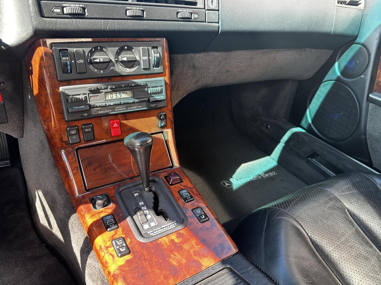 Mercedes-Benz SL vaihtoauto