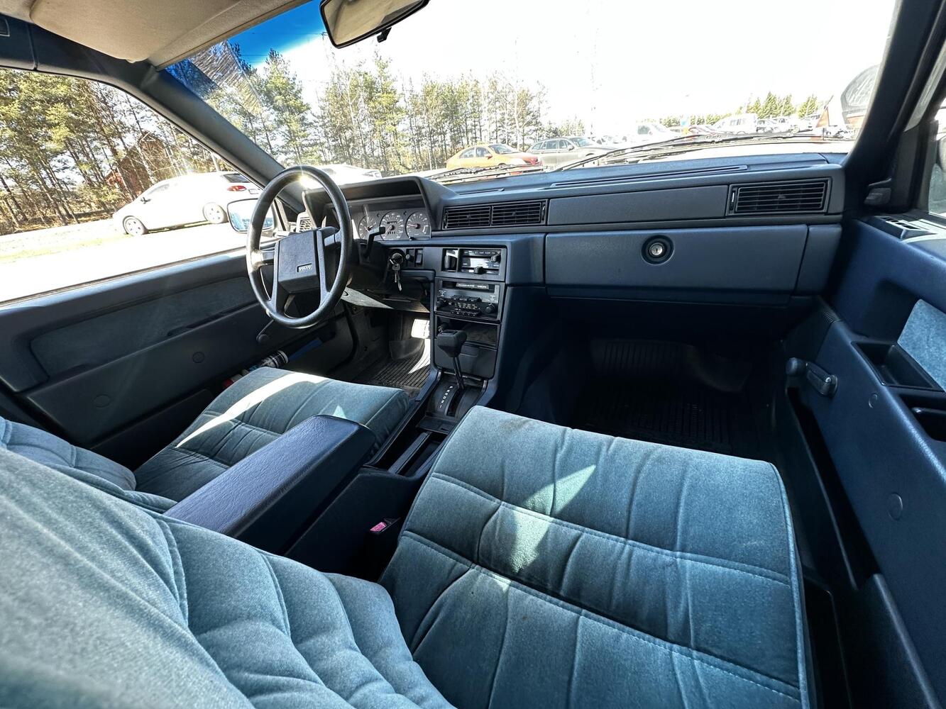 Volvo 740 vaihtoauto