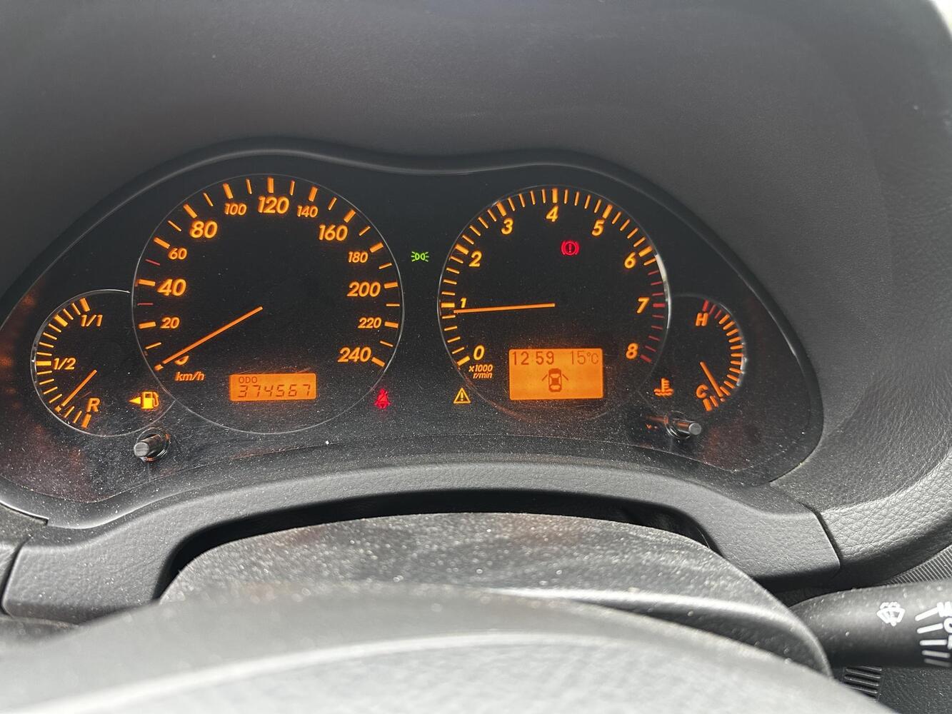 Toyota Avensis vaihtoauto