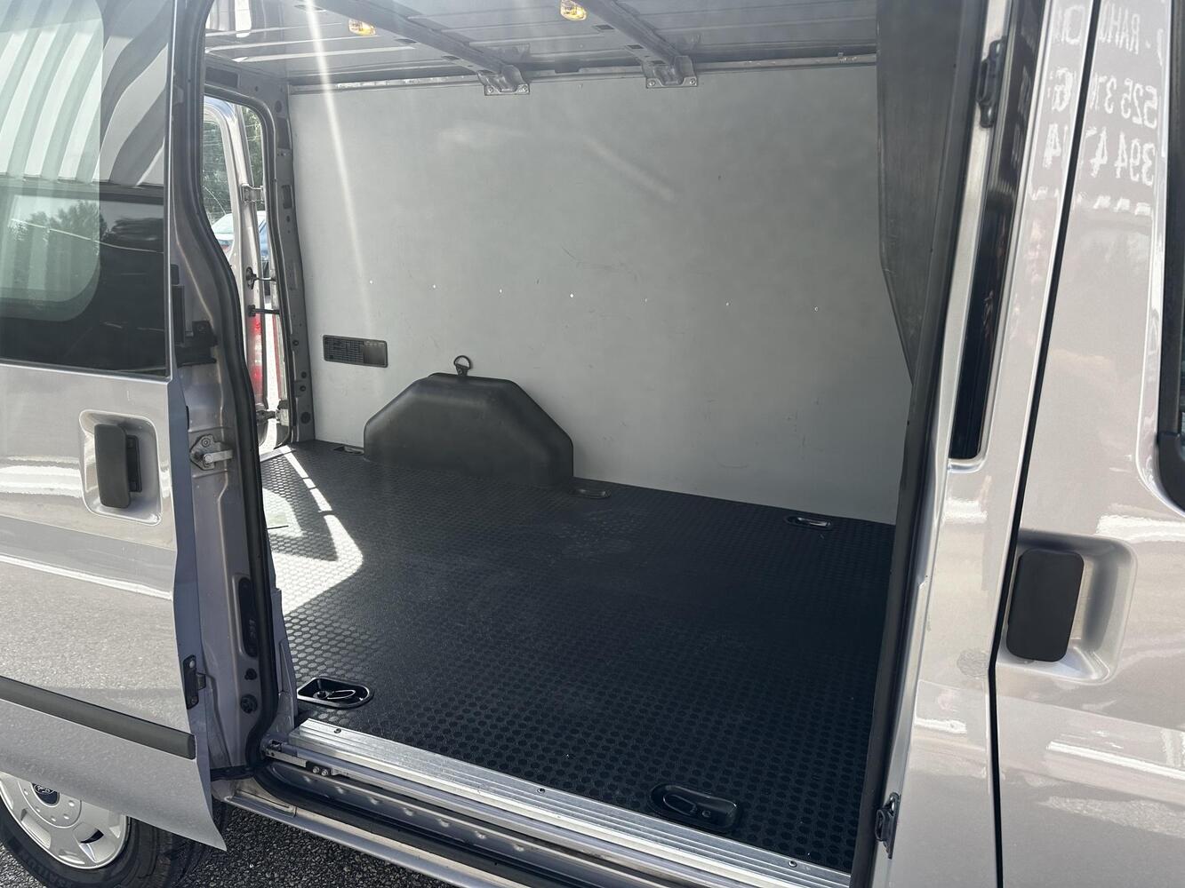 Ford Transit vaihtoauto