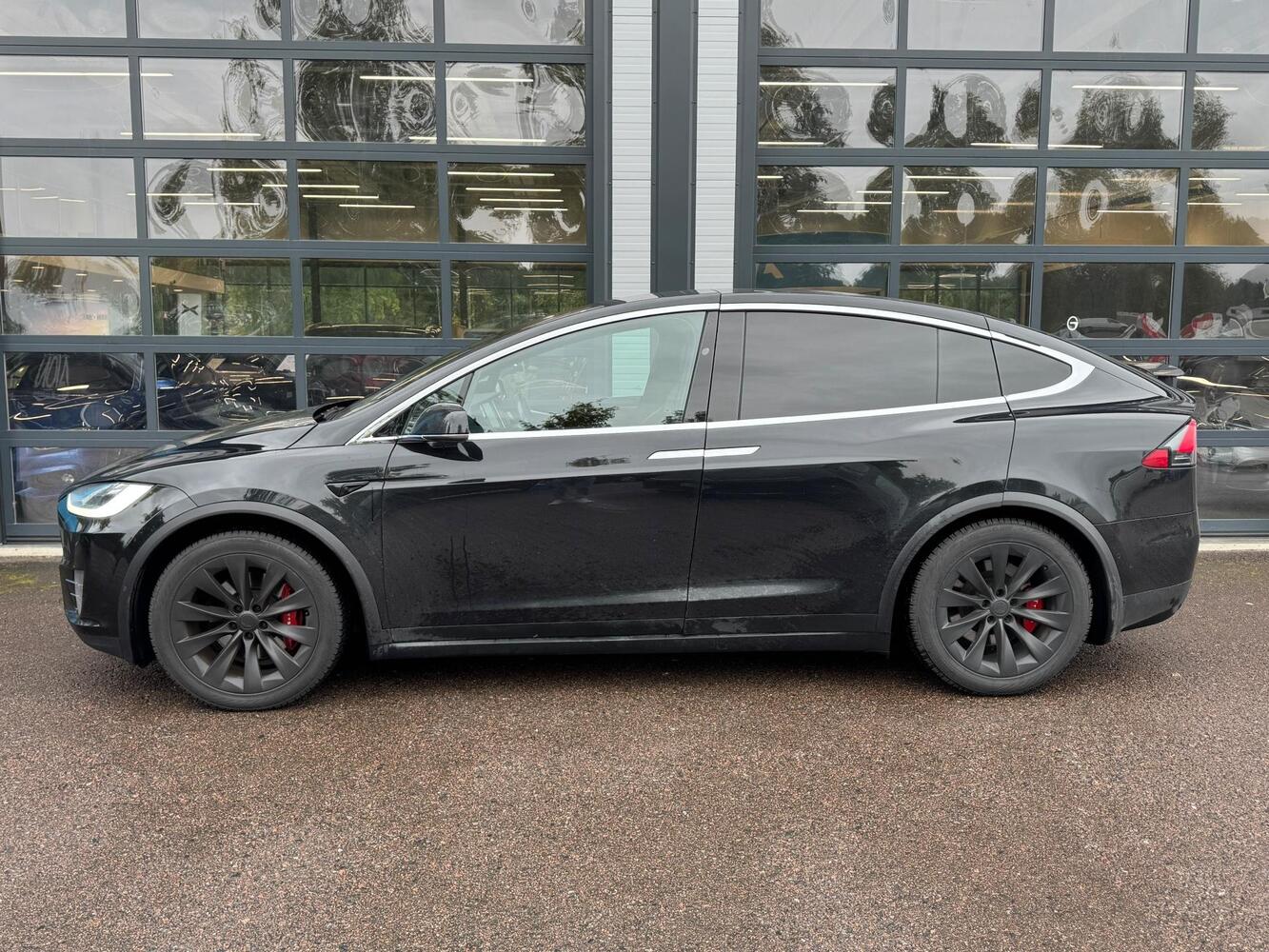 Tesla Model X vaihtoauto