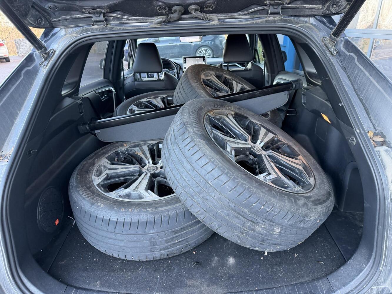 Toyota RAV4 vaihtoauto