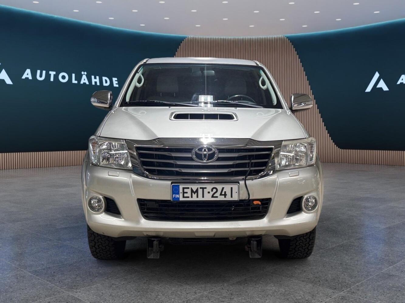 Toyota Hilux vaihtoauto