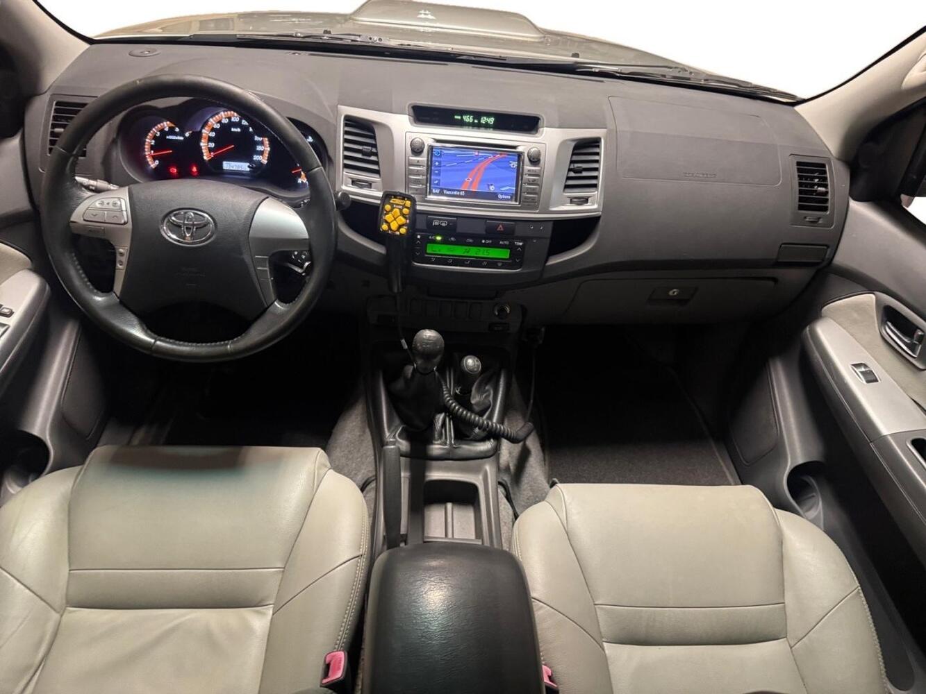 Toyota Hilux vaihtoauto