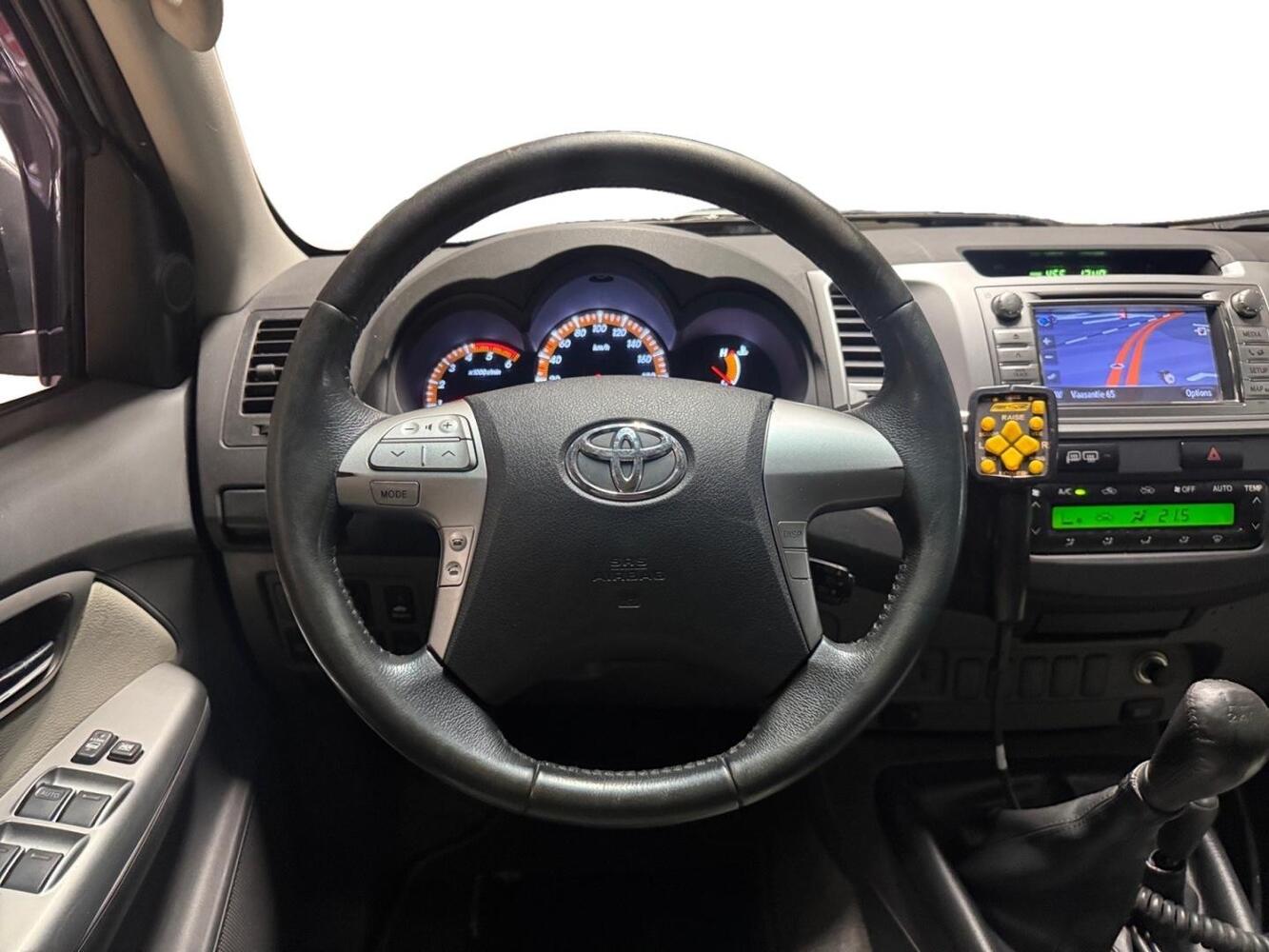 Toyota Hilux vaihtoauto