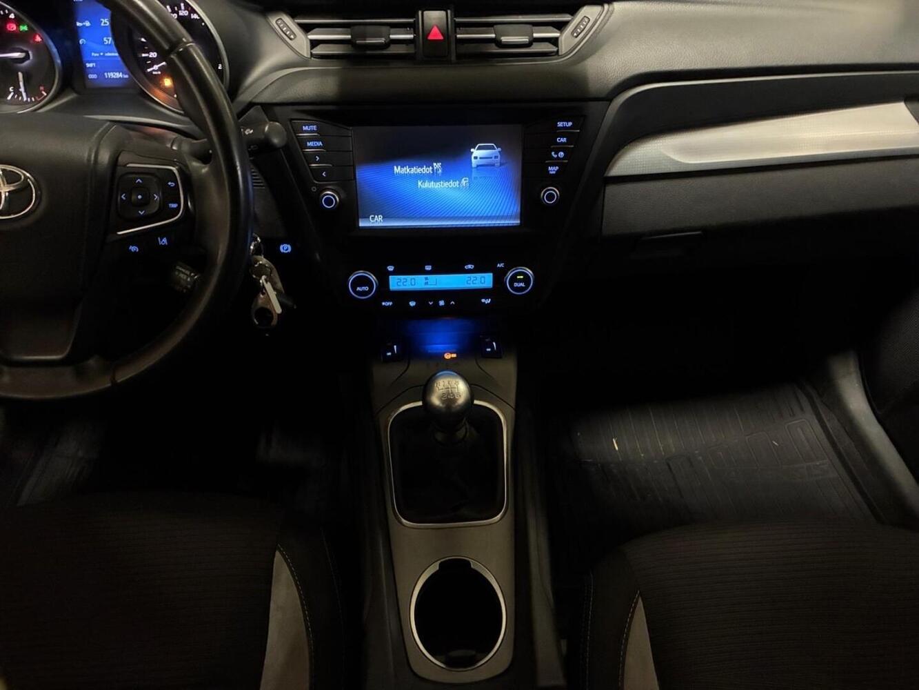 Toyota Avensis vaihtoauto