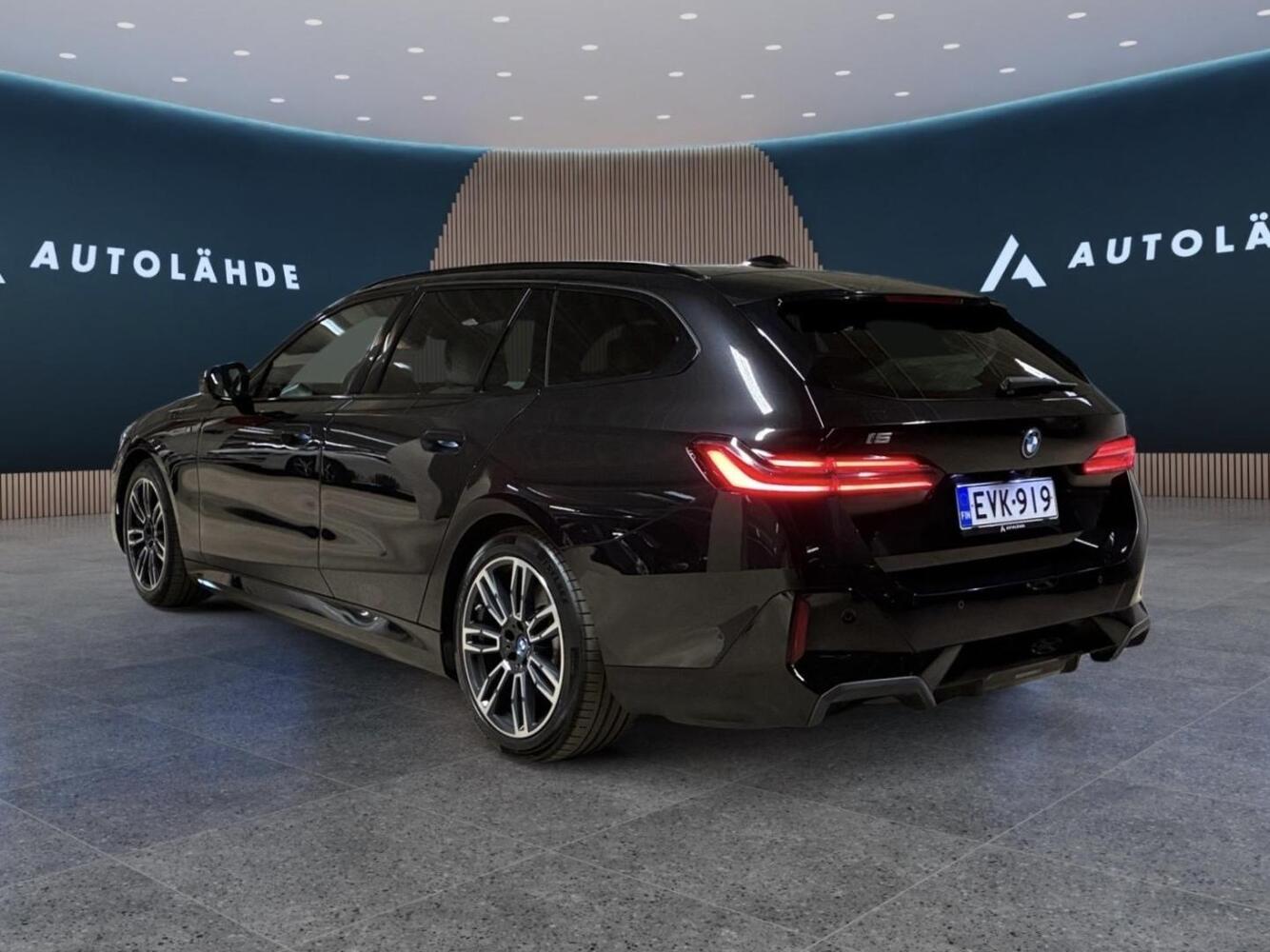 BMW i5 vaihtoauto