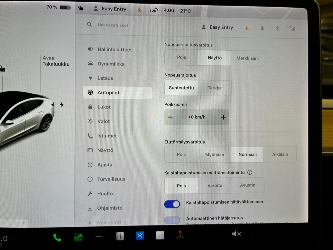 Tesla Model 3 vaihtoauto