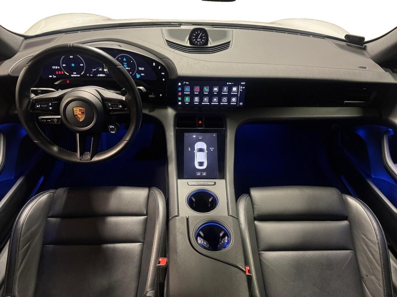 Porsche Taycan vaihtoauto